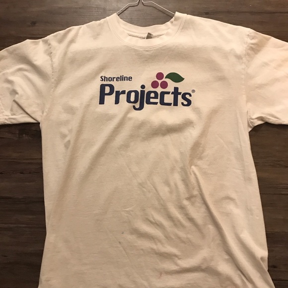 Shoreline projects T-shirt! grape flavor 🧡✨ - Picture 2 of 3